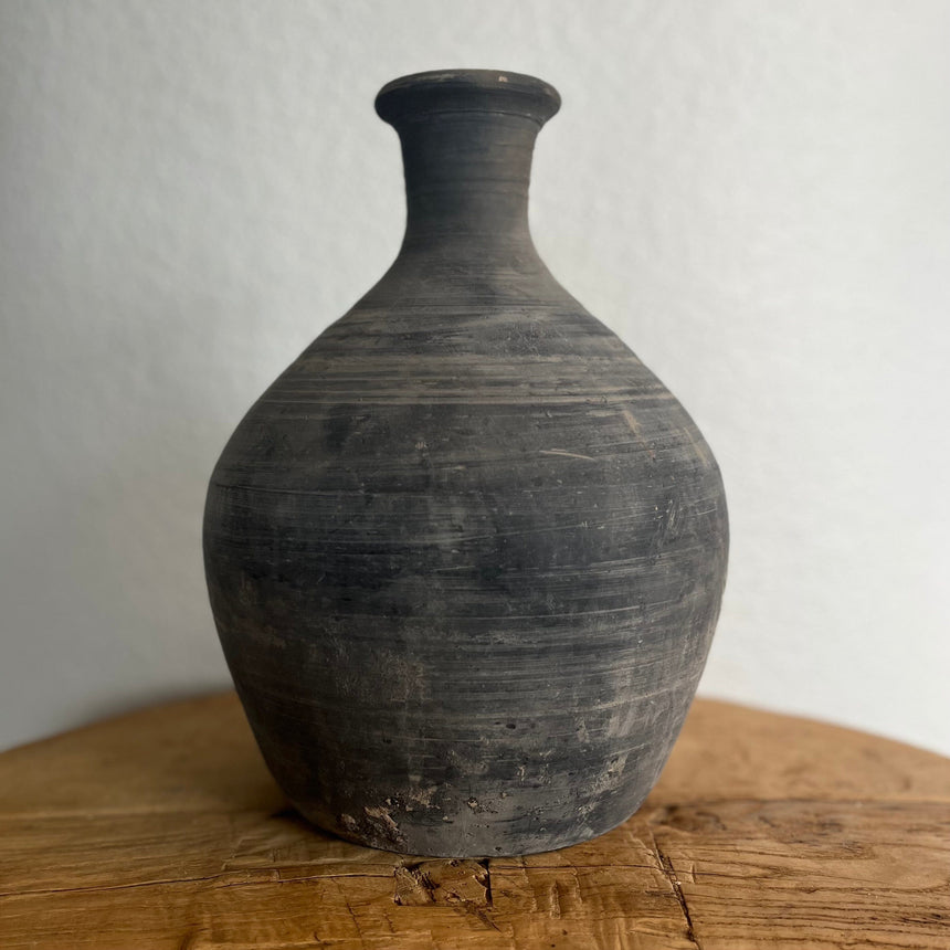 Vintage Clay Water Vase Home & Garden Centered Inc. 1) 8.5x11.5 