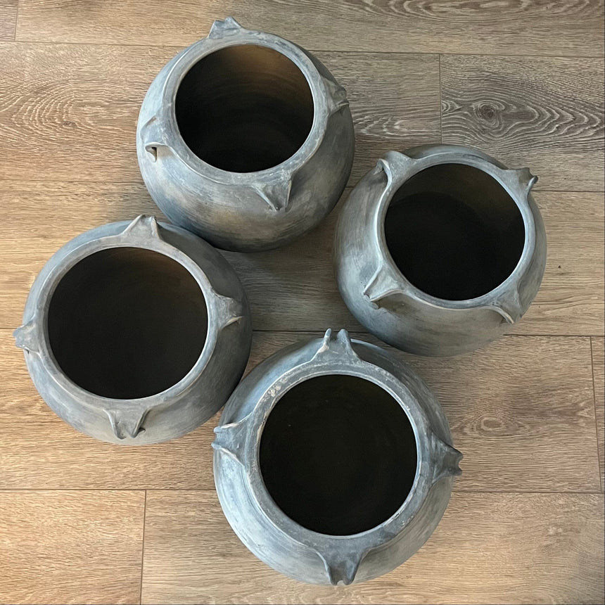 Vintage Clay Pot 4 handles! Home & Garden Centered Inc. 