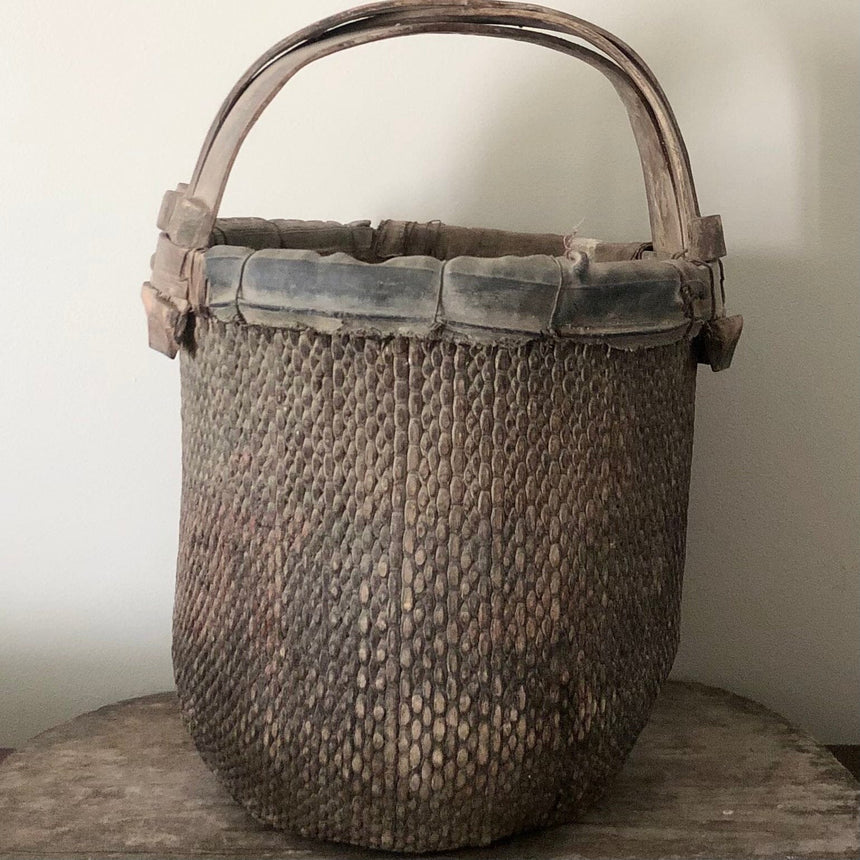 Vintage Willow Basket Home & Garden Centered Inc. 2) 16.5”x24” with handle (wrapped edges) 