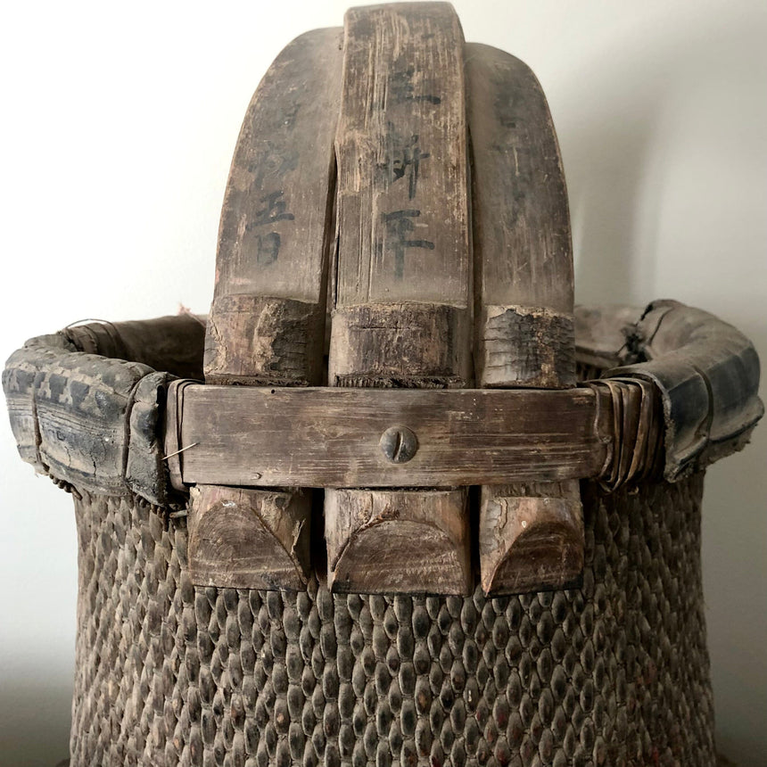 Vintage Willow Basket Home & Garden Centered Inc. 