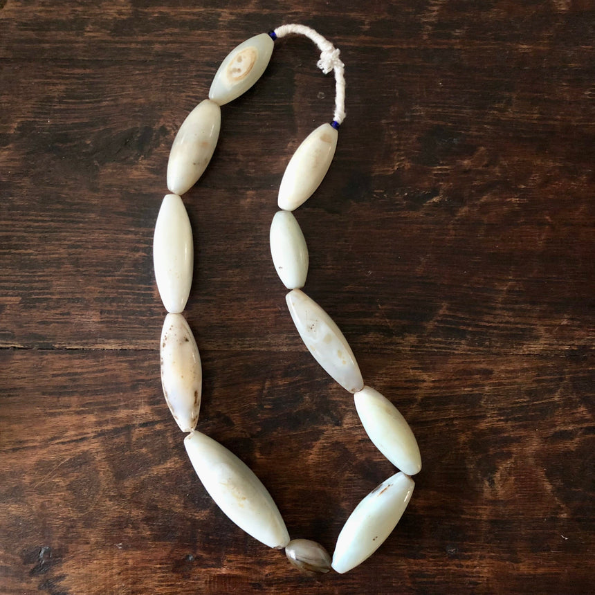 Vintage African Agate Beads Home & Garden Centered Inc. 1) 